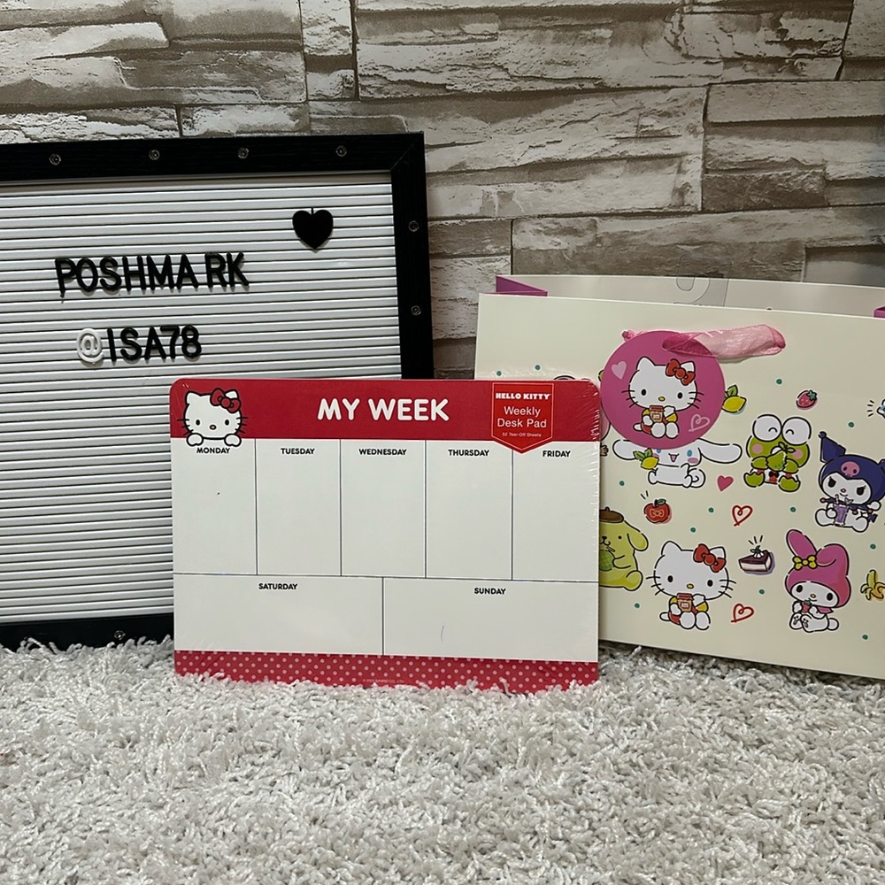 HELLO KITTY Weekly Desk Pad